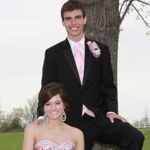 Meet your Posher, Caitlin